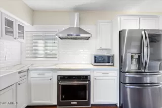 Photo #3: 6494082 Listing 