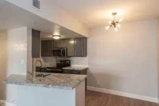 Photo #2: 6494200 Listing 