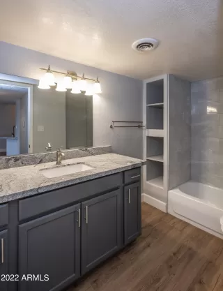 Photo #6: 6494200 Listing 