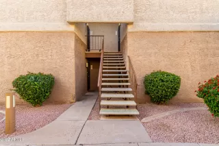 Photo #5: 6494452 Listing