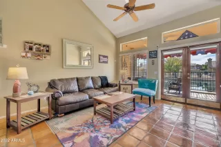 Photo #5: 6494614 Listing