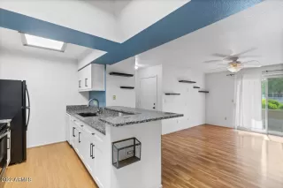 Photo #2: 6494868 Listing 