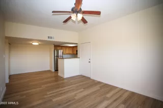 Photo #5: 6494880 Listing