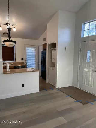 Photo #3: 6494949 Listing