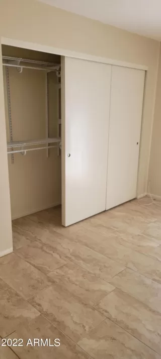 Photo #6: 6495105 Listing