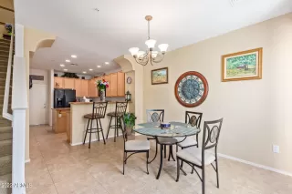 Photo #4: 6495128 Listing