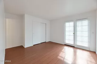 Photo #6: 6495301 Listing