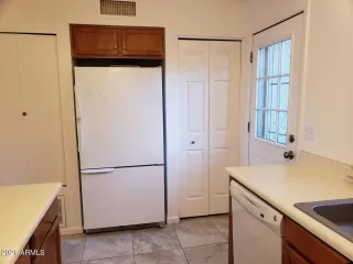 Photo #5: 6495443 Listing 