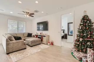 Photo #3: 6495445 Listing