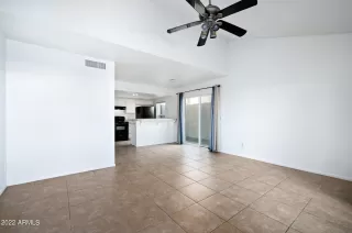 Photo #4: 6495583 Listing