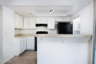 Photo #6: 6495583 Listing