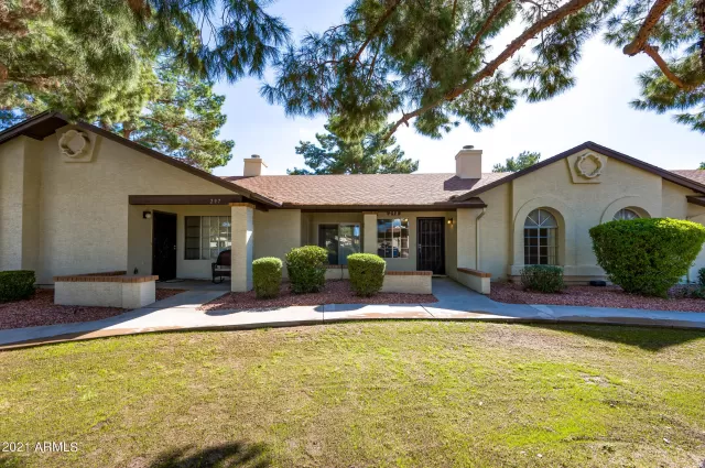 MLS: 6495585 Condo For Sale