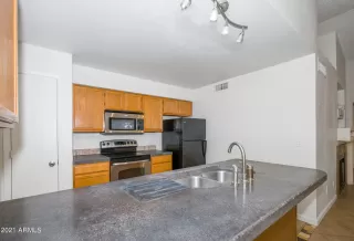 Photo #5: 6495585 Listing 