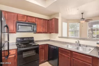 Photo #4: 6495713 Listing