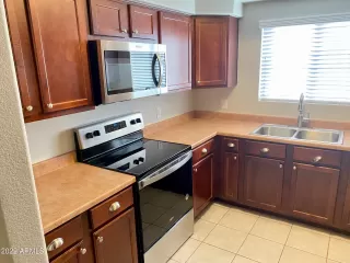 Photo #5: 6495768 Listing 