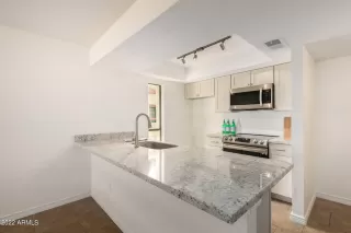 Photo #3: 6495832 Listing