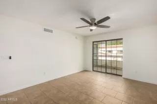 Photo #4: 6495832 Listing