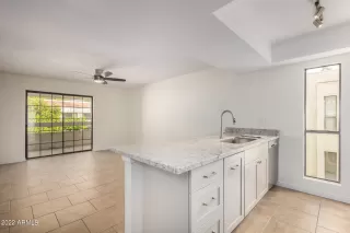 Photo #6: 6495832 Listing