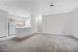 Photo #4: 6495837 Listing