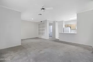 Photo #5: 6495837 Listing