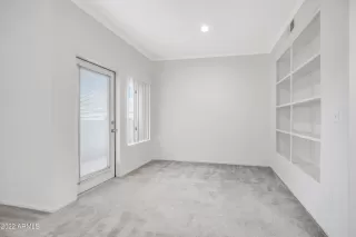 Photo #6: 6495837 Listing