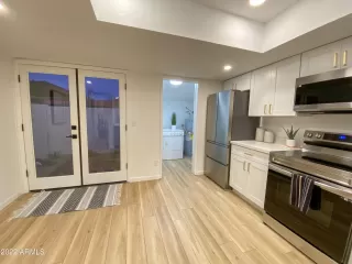 Photo #2: 6495897 Listing