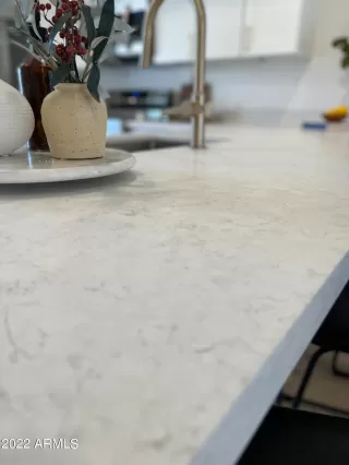 Photo #6: 6495897 Listing