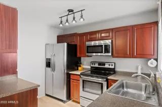 Photo #5: 6496032 Listing 