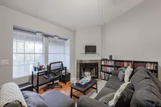 Photo #5: 6496230 Listing