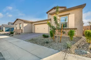 Photo #1: 6496365 Listing