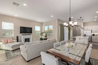 Photo #2: 6496365 Listing