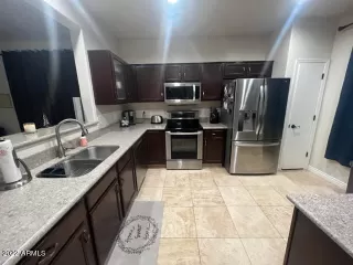 Photo #2: 6496372 Listing 