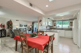 Photo #5: 6496380 Listing