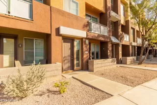 Photo #5: 6496568 Listing