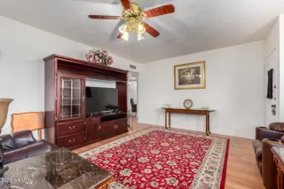 Photo #3: 6496674 Listing