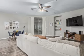 Photo #4: 6496893 Listing