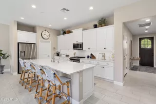 Photo #3: 6496899 Listing 