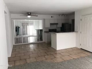 Photo #4: 6496961 Listing