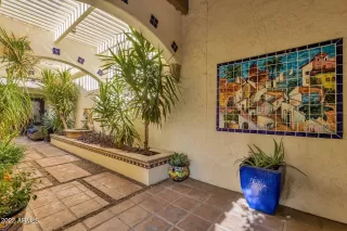 Photo #5: 6496995 Listing