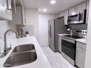 Photo #2: 6497023 Listing 