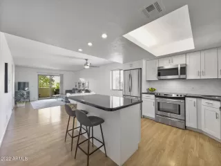 Photo #5: 6497394 Listing 