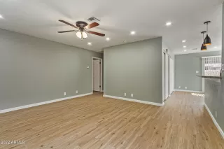 Photo #4: 6497415 Listing