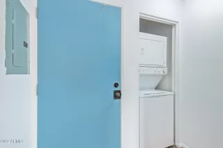 Photo #4: 6497417 Listing