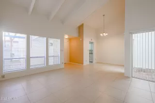 Photo #5: 6497498 Listing