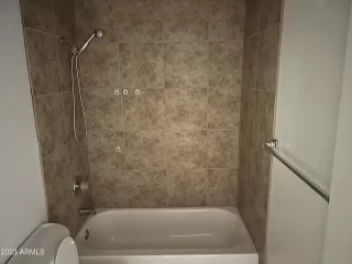 Photo #6: 6497515 Listing 