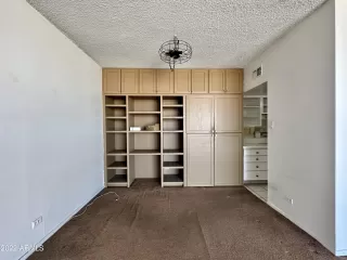 Photo #4: 6497590 Listing