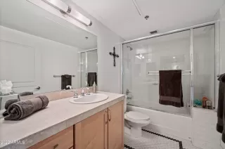 Photo #5: 6497995 Listing