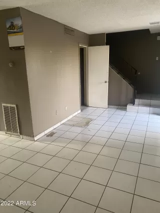 Photo #2: 6498025 Listing 