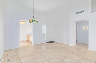 Photo #6: 6498751 Listing