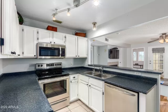 MLS: 6498833 Condo For Sale